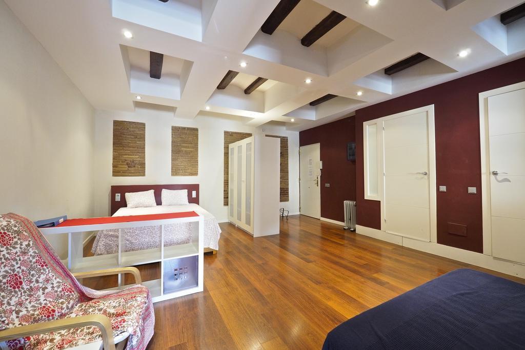 Sunny Apartments Барселона Екстериор снимка