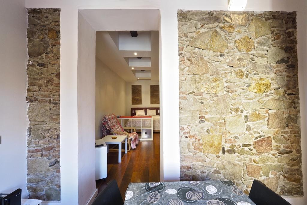 Sunny Apartments Барселона Екстериор снимка